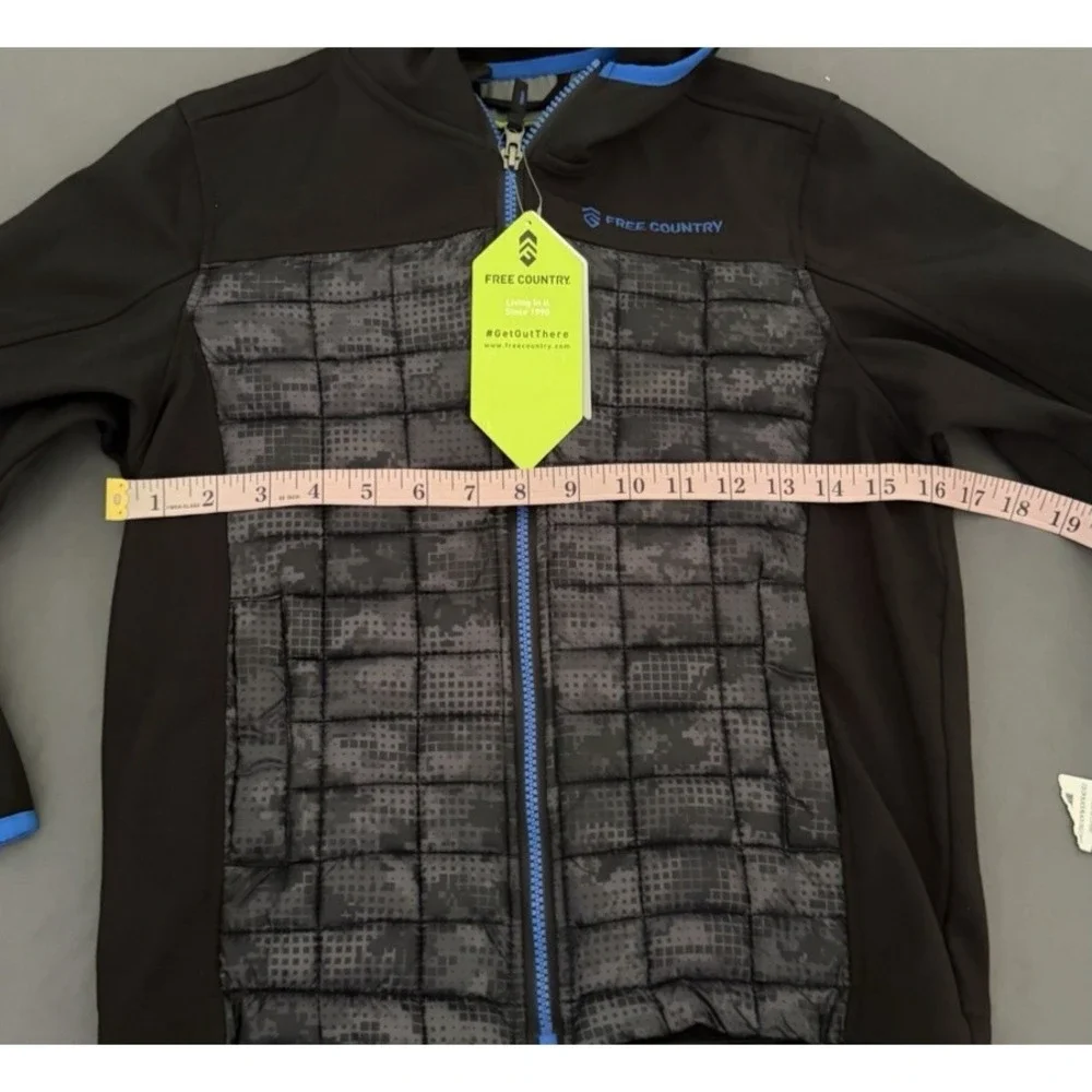 Free Country Softshell Jacket Boy Size Small 8 Black Blue Quilted Digi Camo NEW!